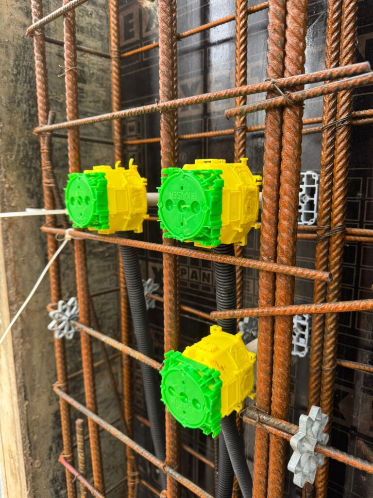 Elektrotechnik für Gewerbe & Industrie – von Profis, für Profis